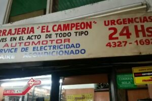 Cerrajeria Caceres y El Campeon