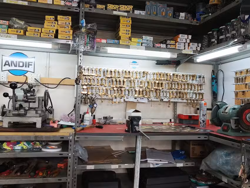 Cerrajeria Los Nietos