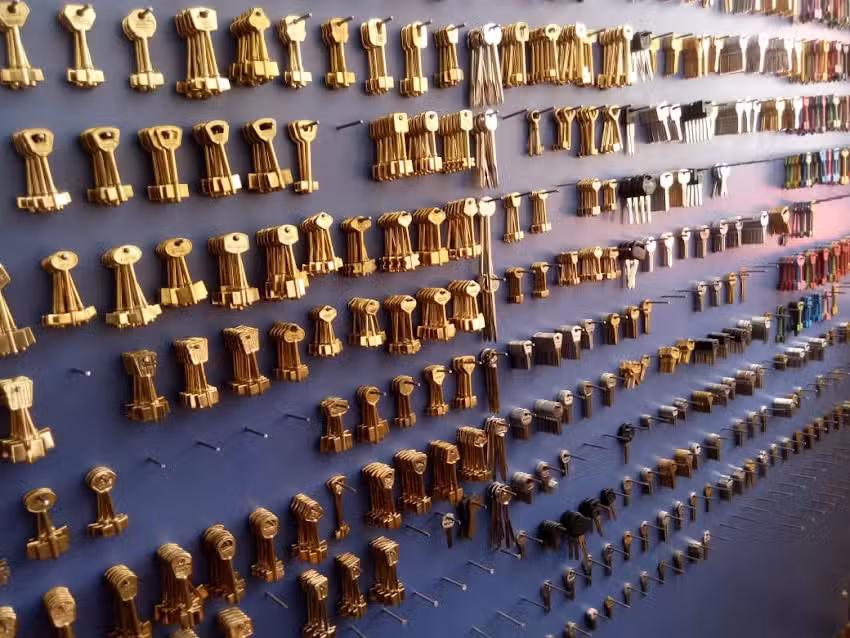 cerrajer&iacute;a urbana