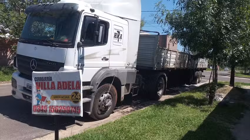 Cerrajeria villa adela