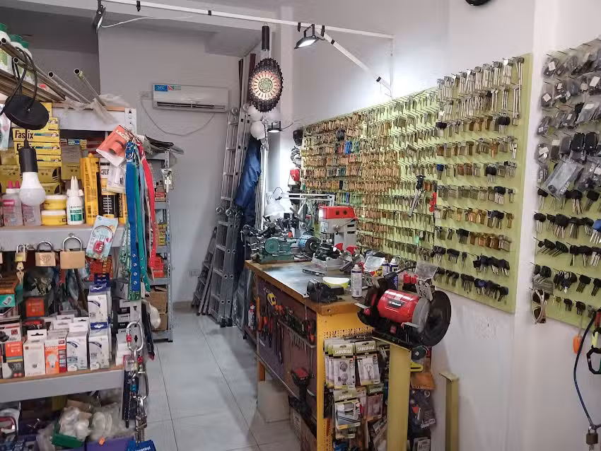 CERRAJERIA Y FERRETERIA DAVID