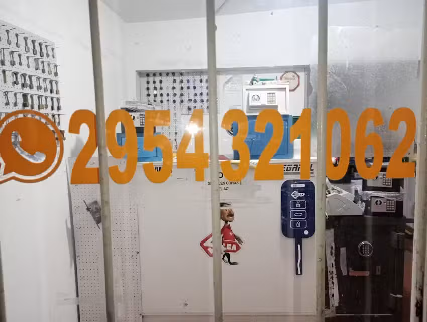 Cerrajer&iacute;as REYNO