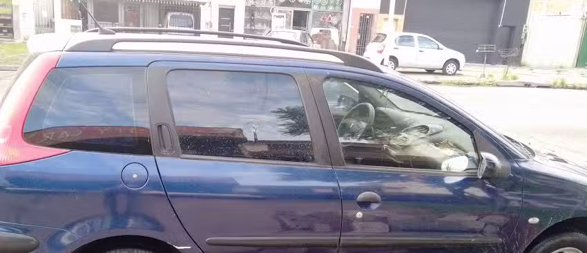 Cerrajero automotriz Juan