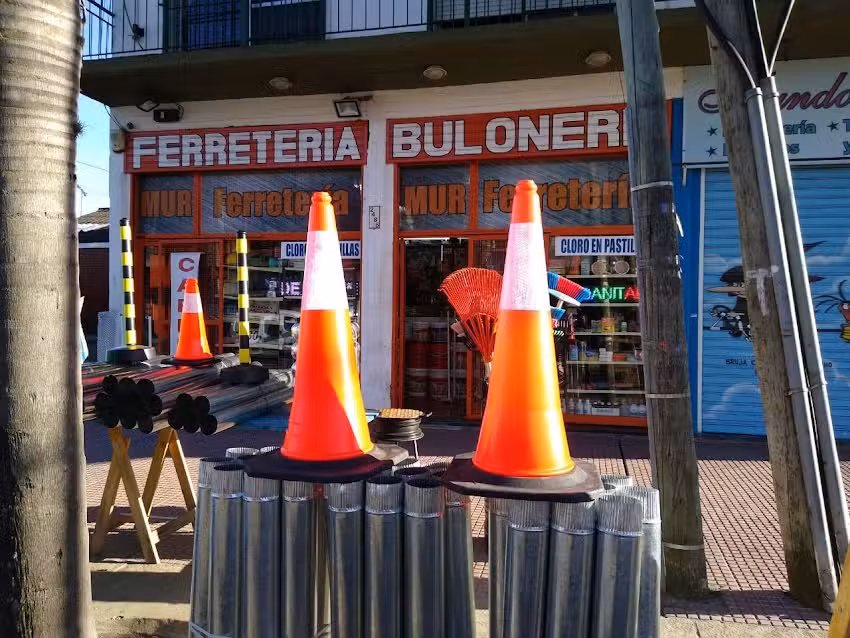 Ferreter&iacute;a y Buloneria Mur